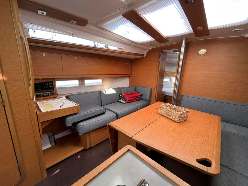 Dufour 390 Bella I