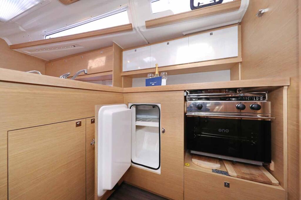 Dufour 390 Free Spirit