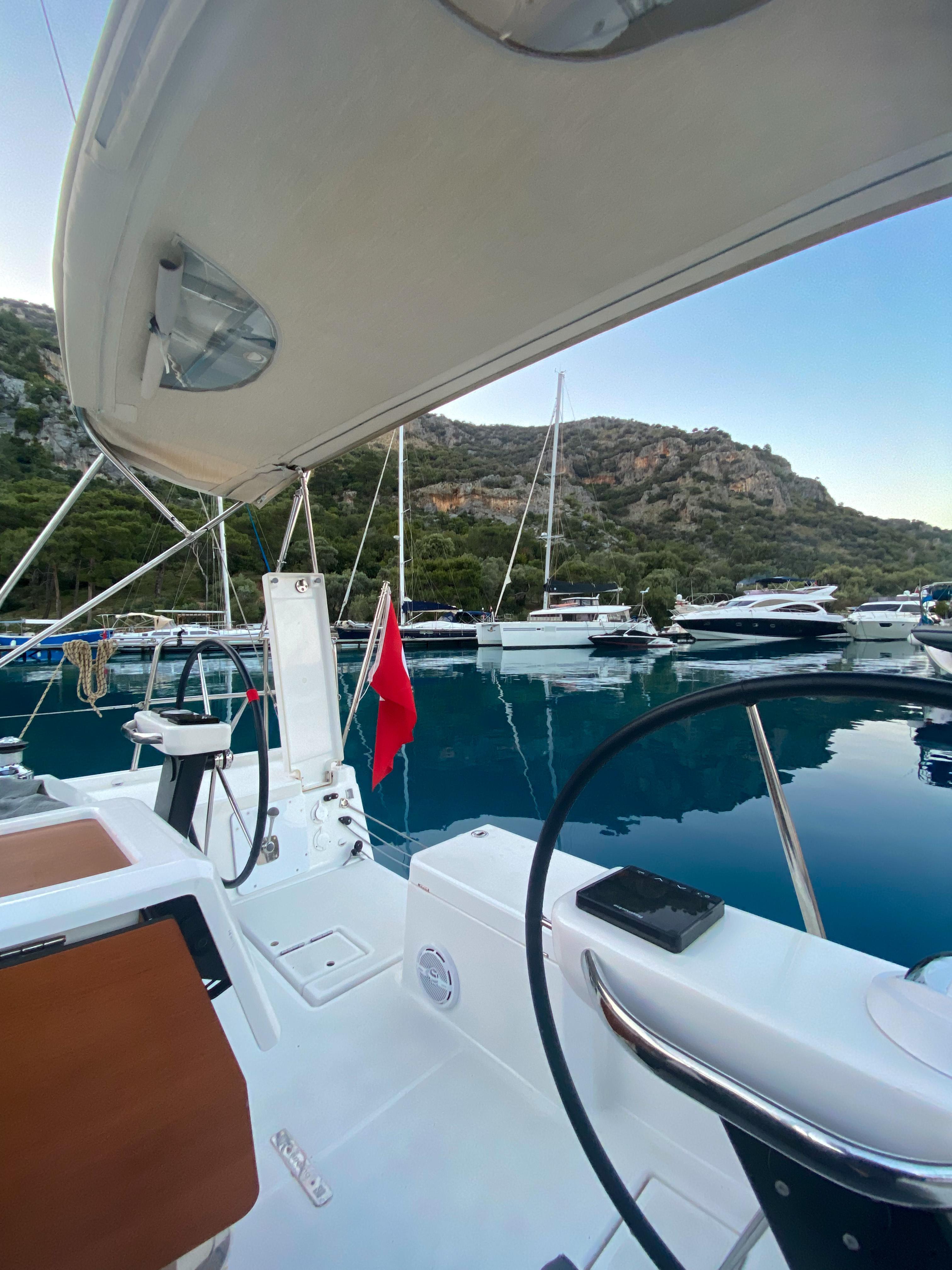 Dufour 390 Joy 5