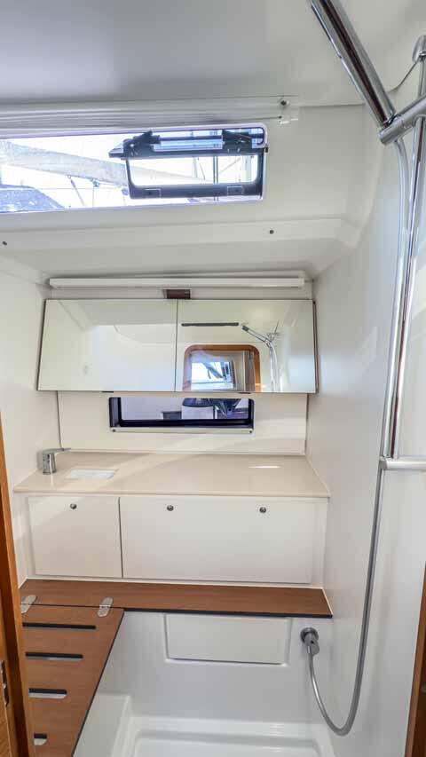Dufour 41 Performance Nine to five