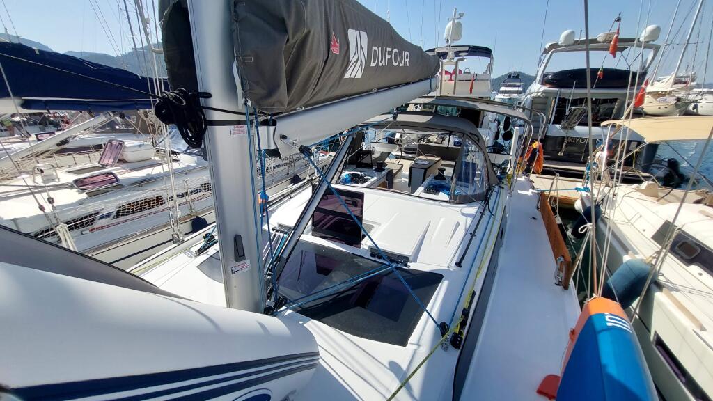 Dufour 41 Yin Yang