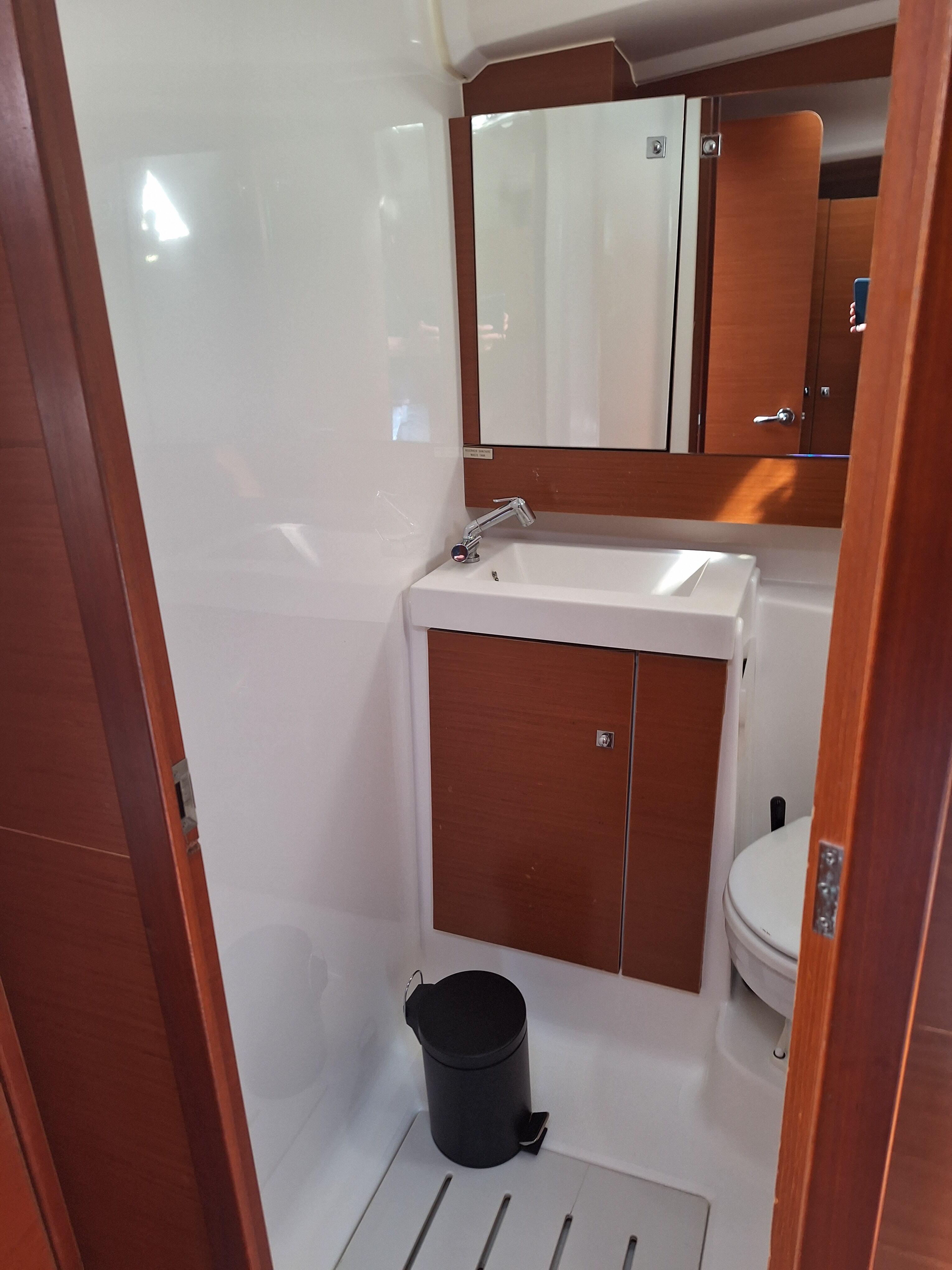 Dufour 412 GL Rose De Mer