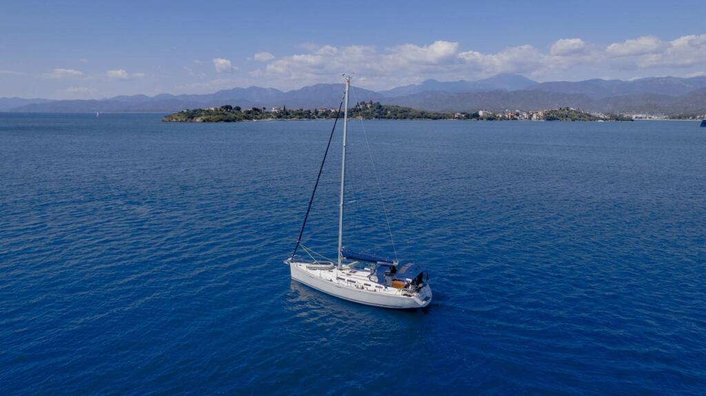 Dufour 425 GL Esen Mila