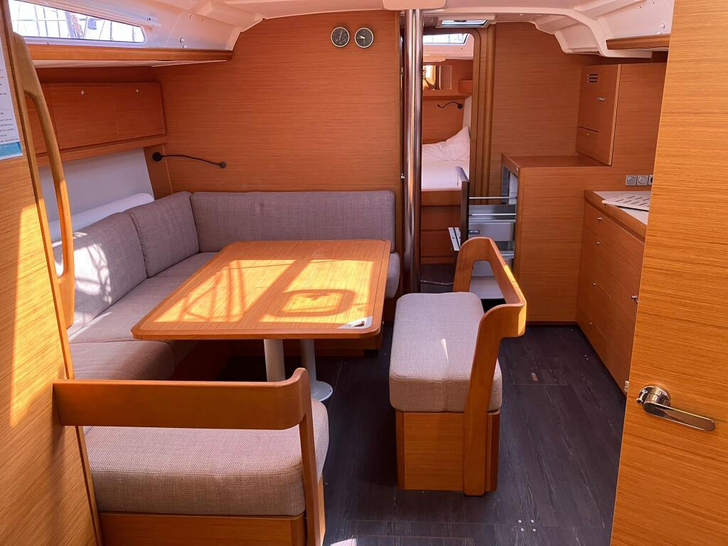 Dufour 430 GL Pepsi