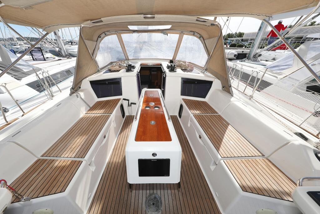 Dufour 430 GL Good Friends