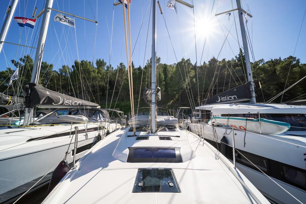 Dufour 430 First Love
