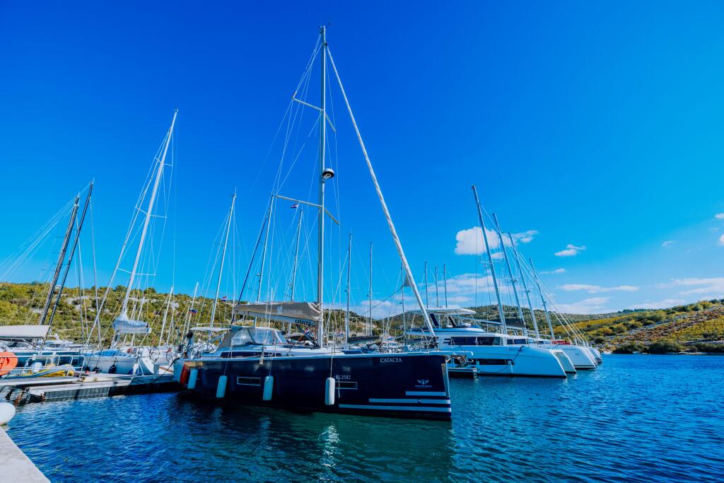 Dufour 430 Catacea