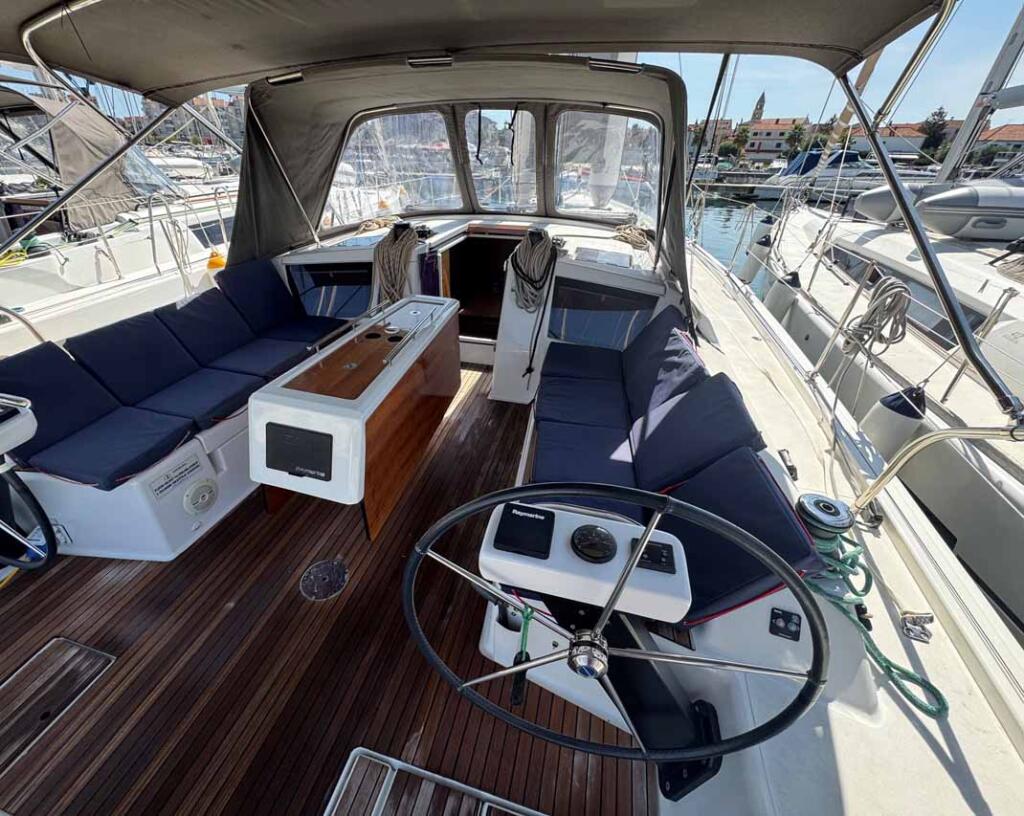 Dufour 430 Karla