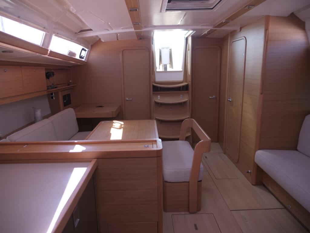 Dufour 430 Bloody Mary