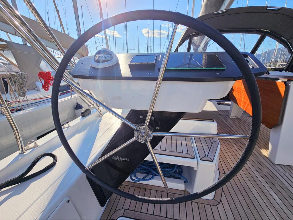 Dufour 44 Adagio