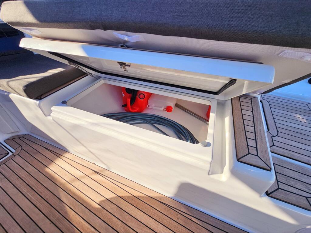 Dufour 44 Adagio