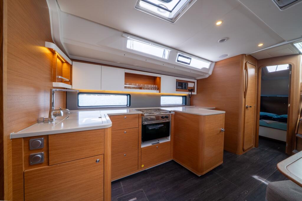 Dufour 44 Alfasyr