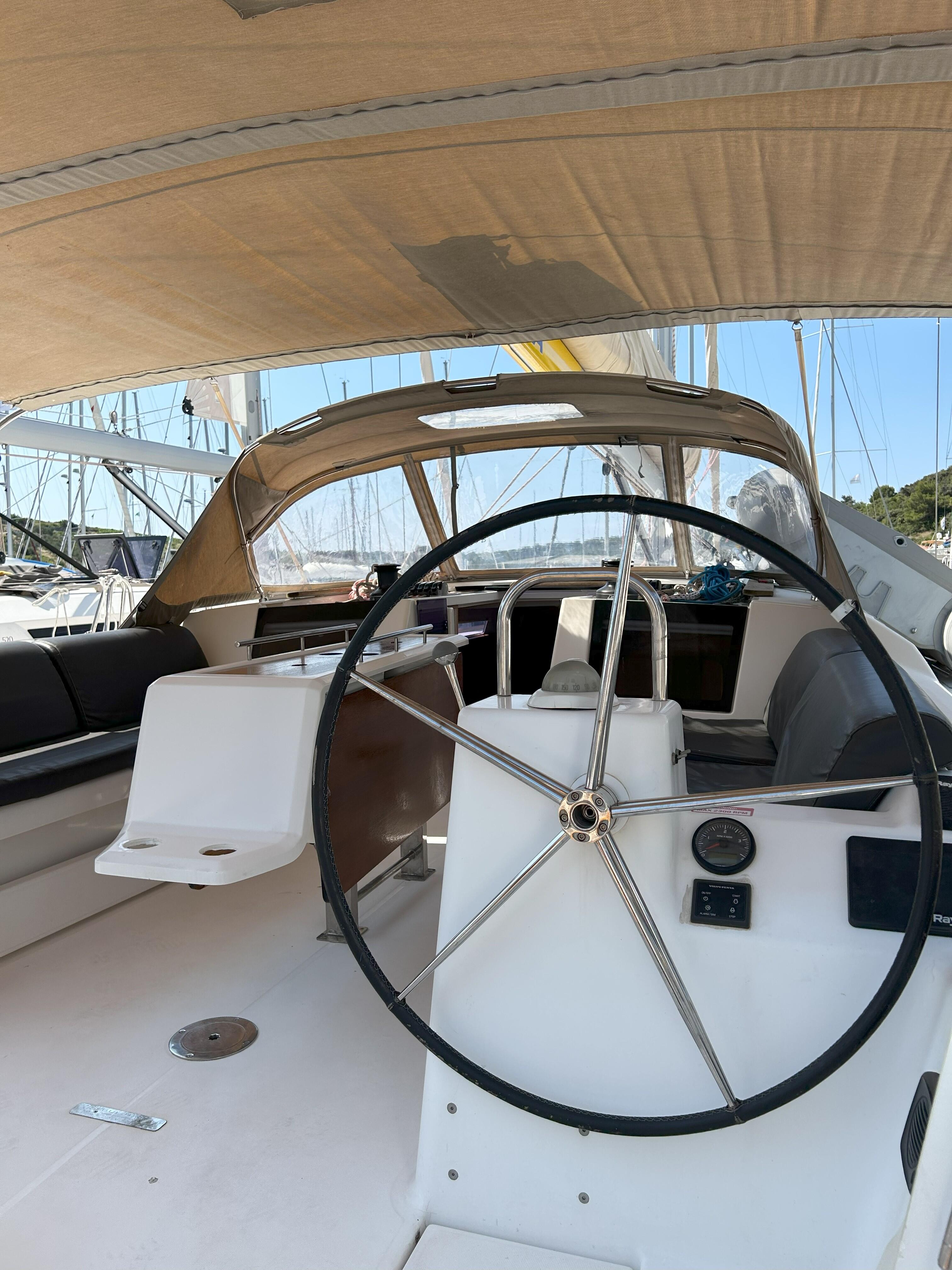 Dufour 460 GL Good Luck