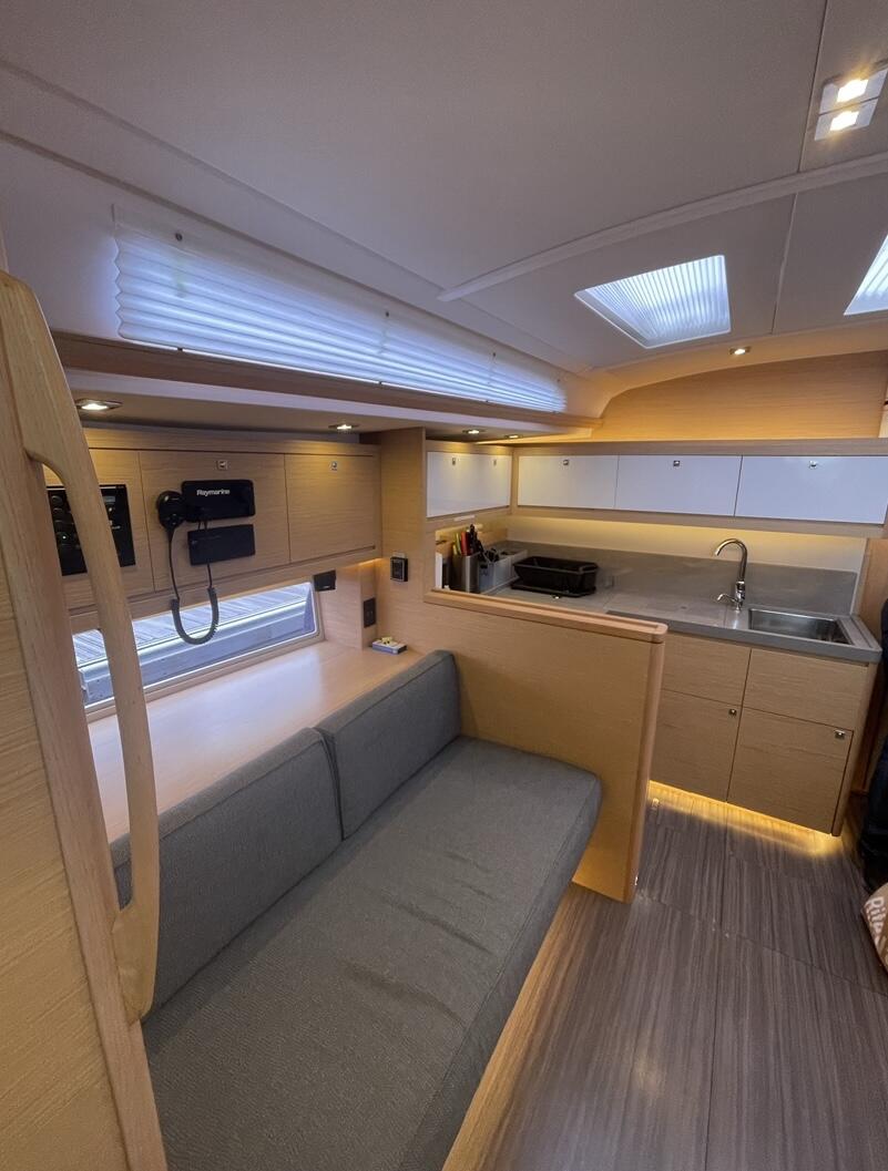 Dufour 470 Knot Online