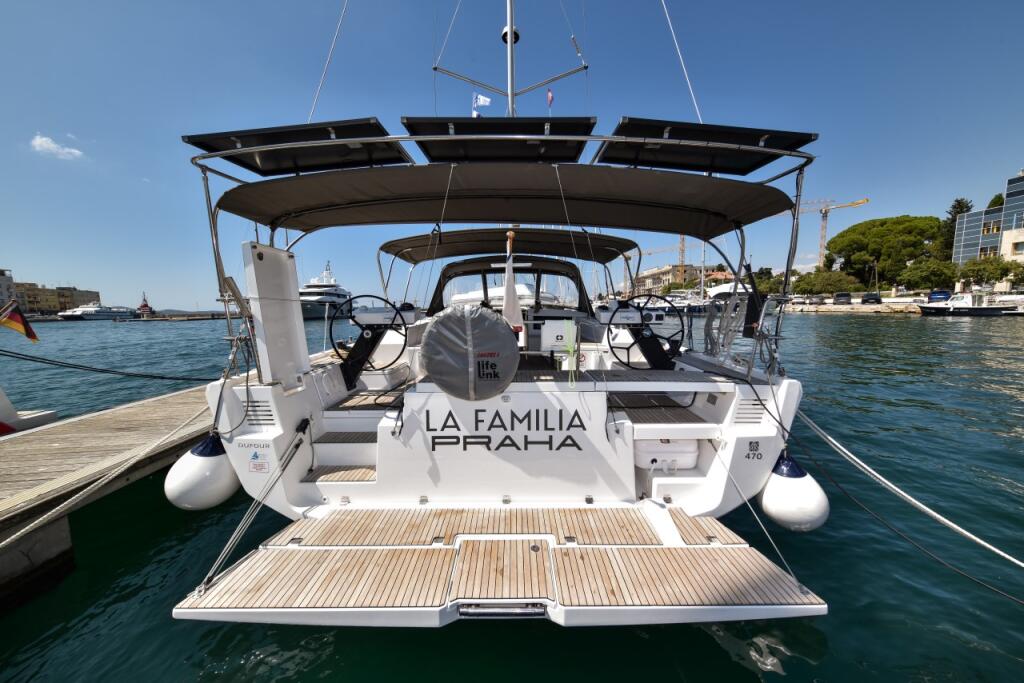 Dufour 470 La Familia