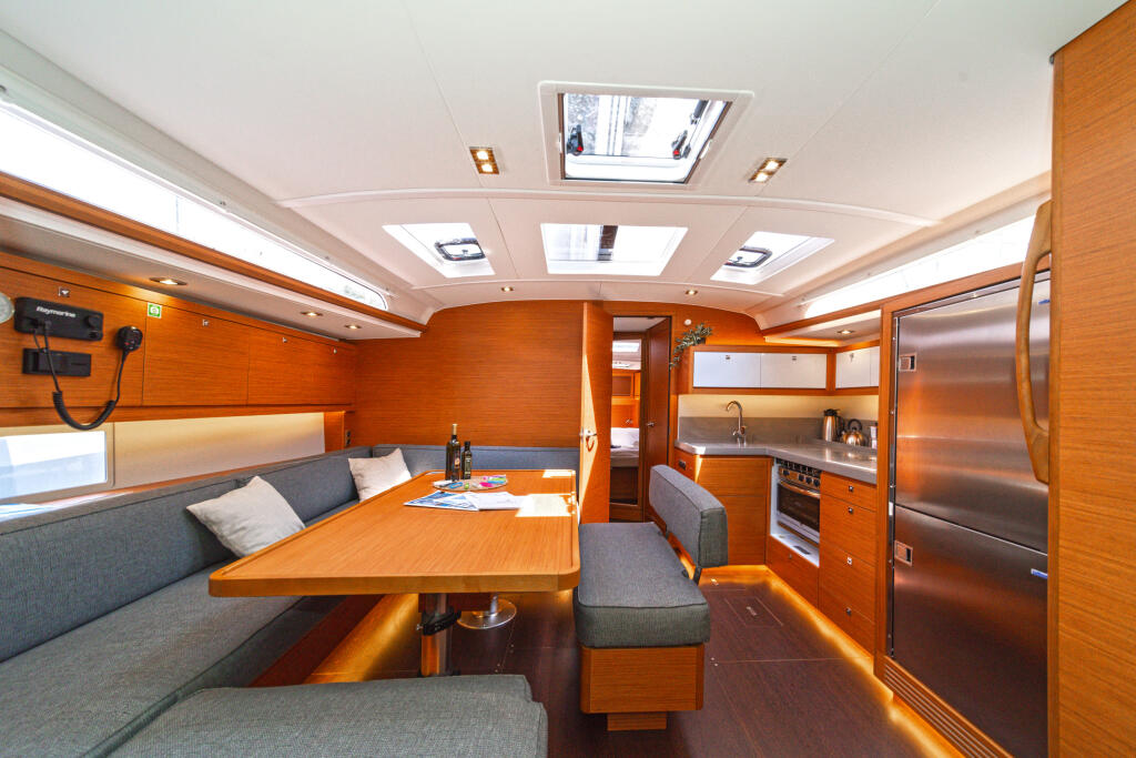 Dufour 470 First Secret