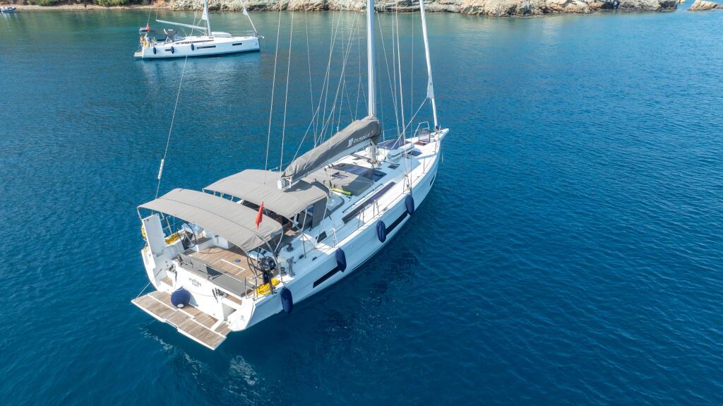 Dufour 470 Pontika