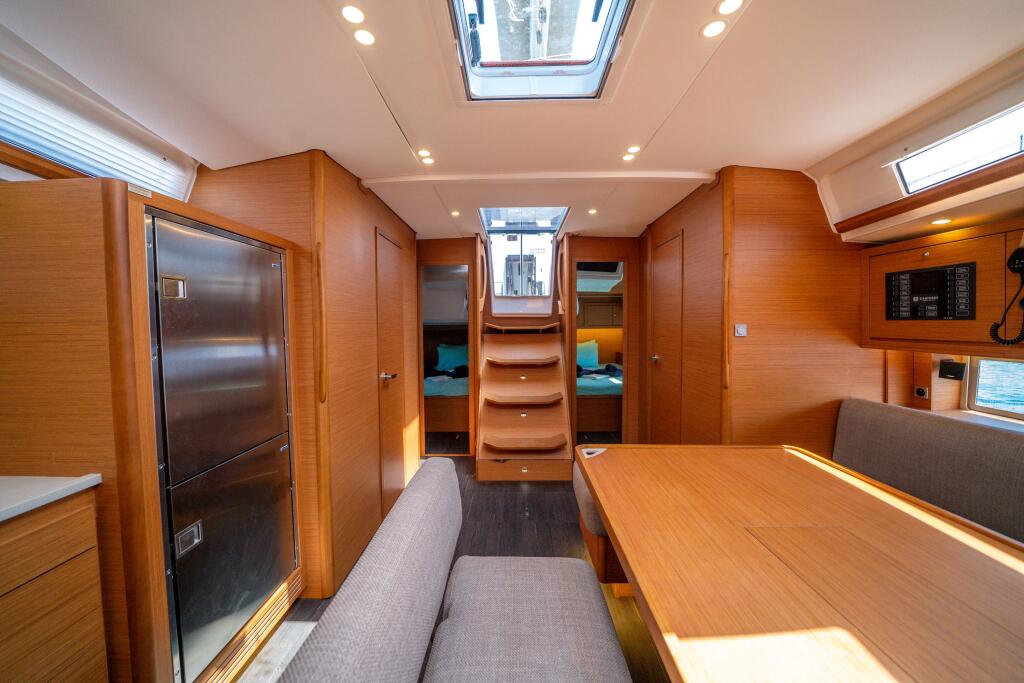 Dufour 470 Gusto 7