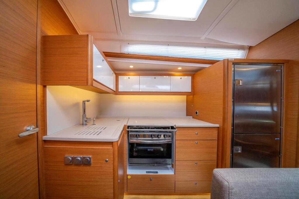 Dufour 470 Gusto 7