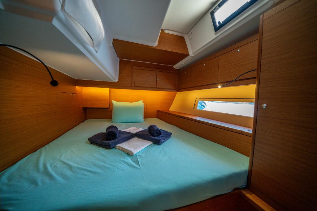 Dufour 470 Gusto 7