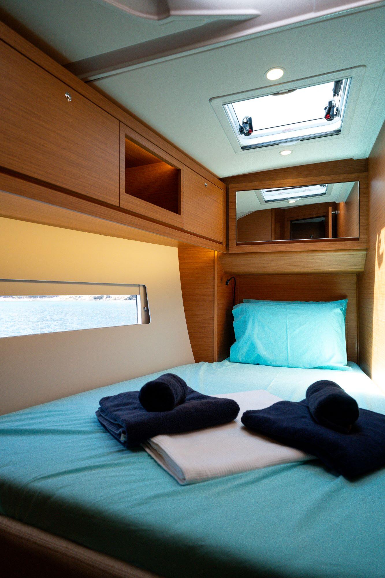 Dufour 470 Gusto 7