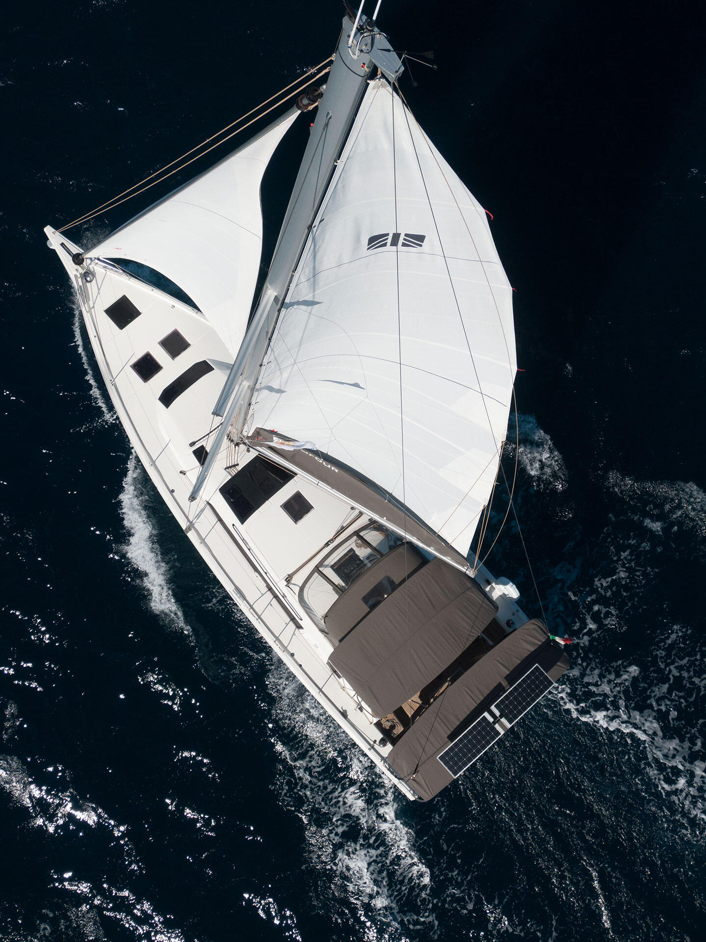Dufour 470 Dione