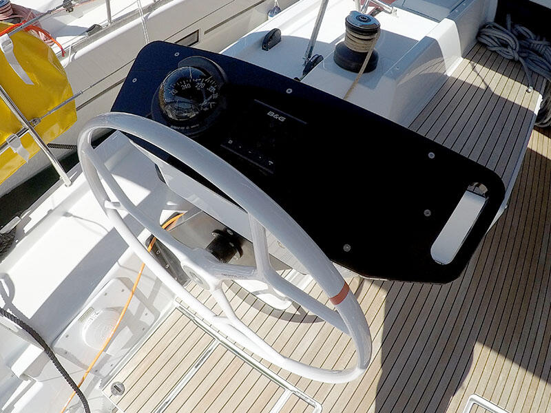 Dufour 470 Adelante