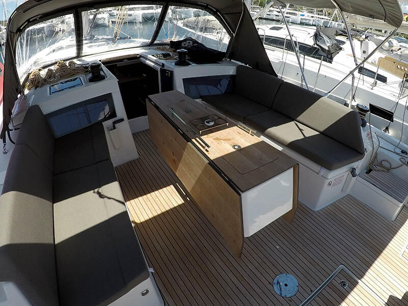 Dufour 470 Adelante