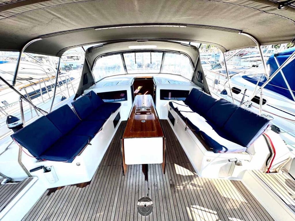 Dufour 470 Icarus