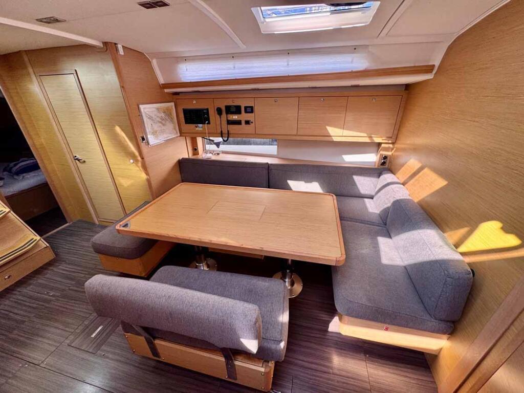 Dufour 470 Icarus