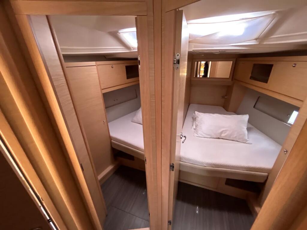 Dufour 470 Emma