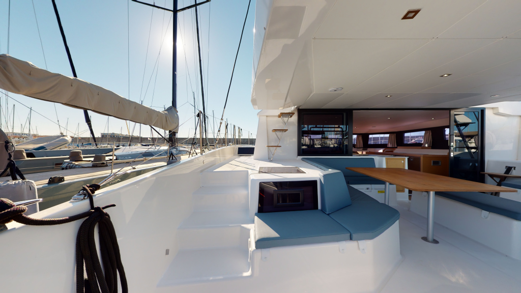 Dufour 48 Catamaran Vittoria