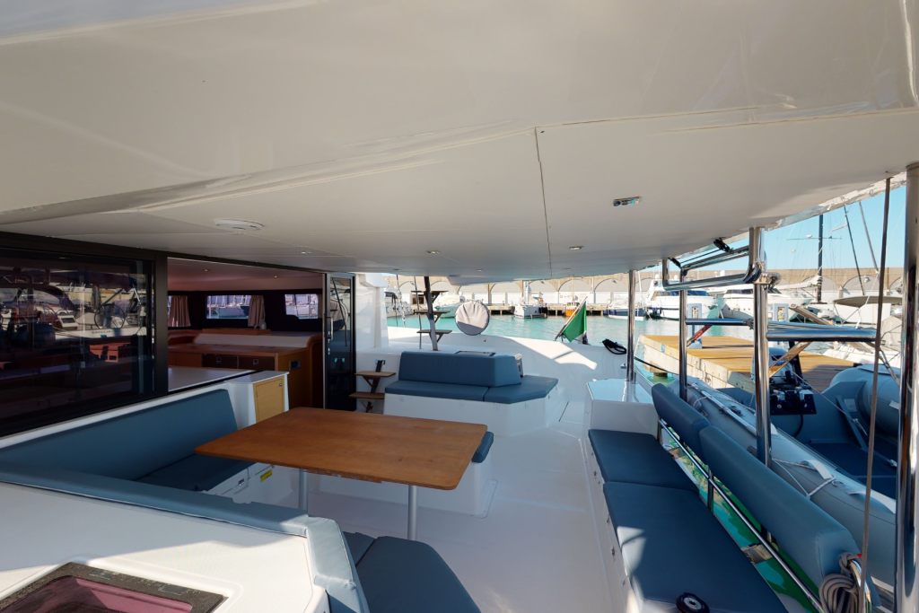 Dufour 48 Catamaran Vittoria