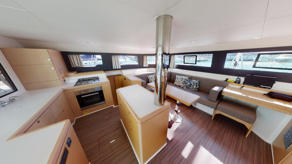 Dufour 48 Catamaran Vittoria
