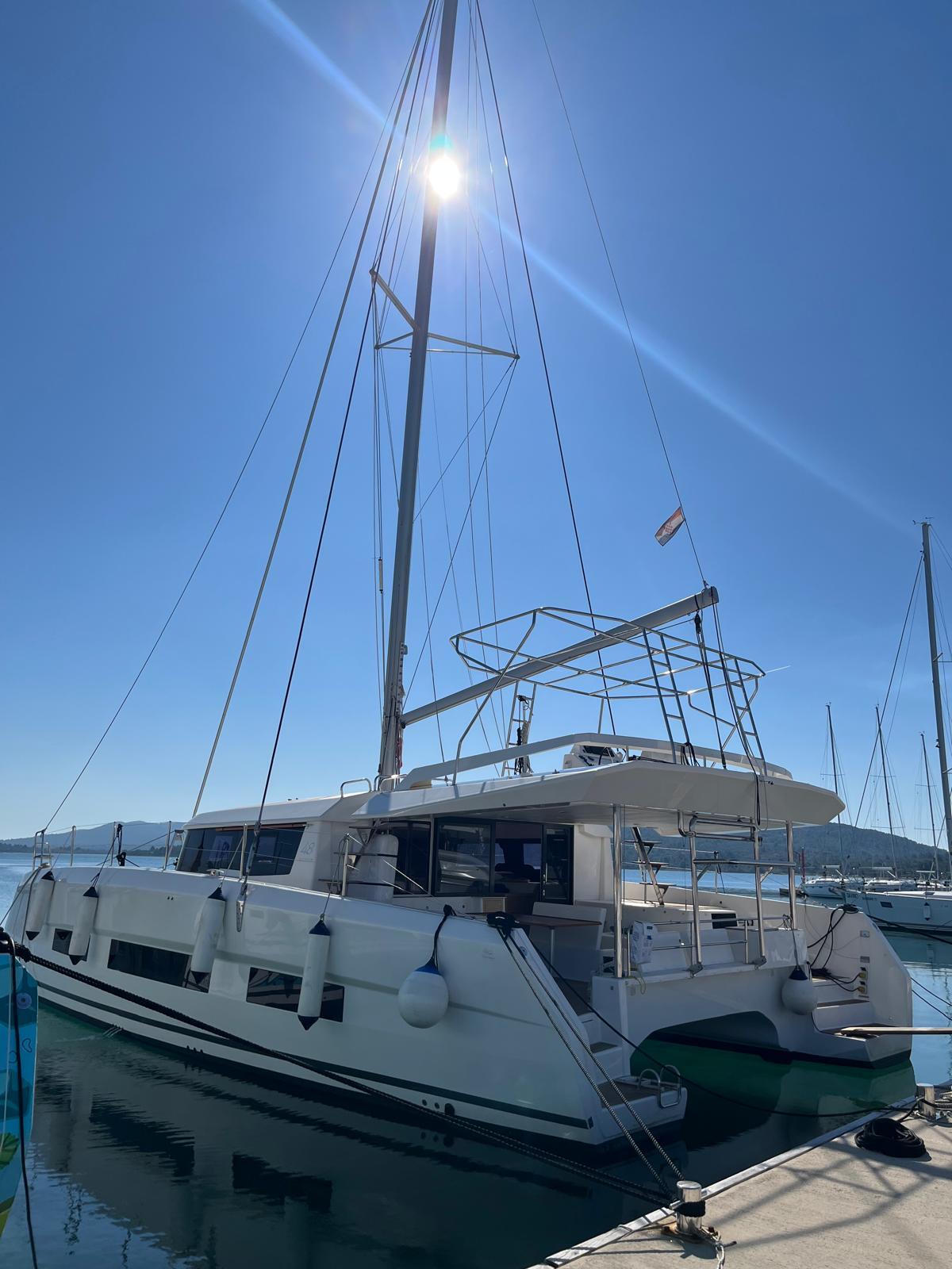 Dufour 48 Catamaran Dreamland