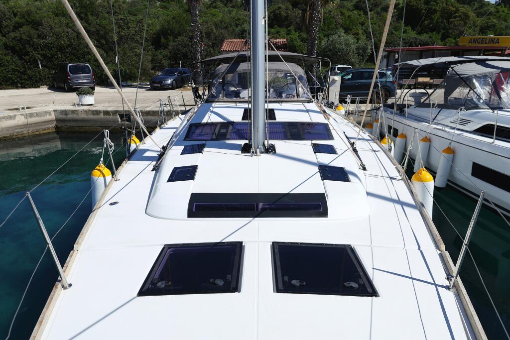 Dufour 520 GL Lateja