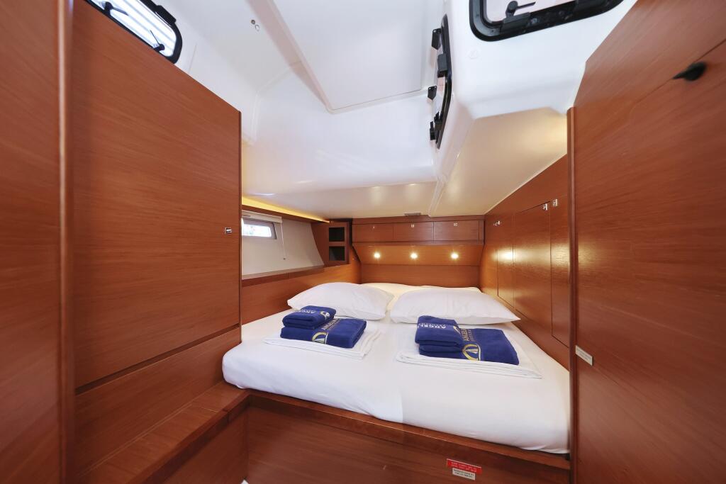 Dufour 520 GL Lateja