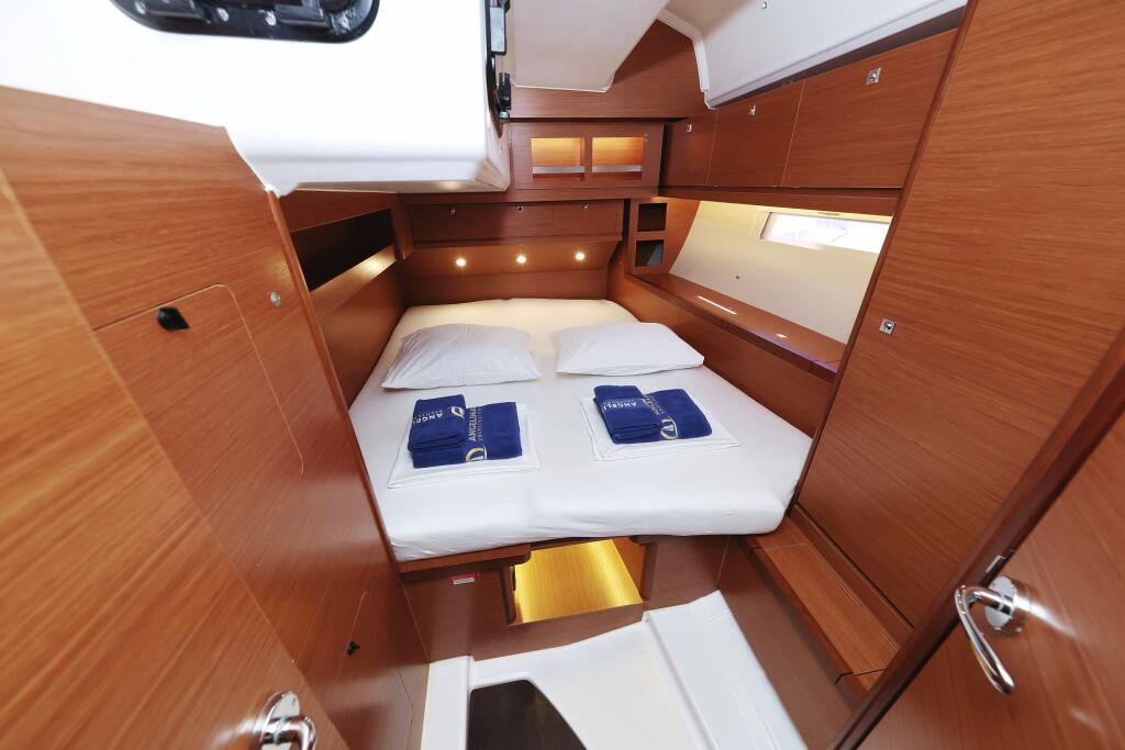 Dufour 520 GL Lateja