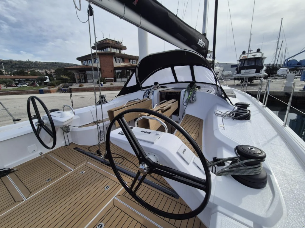 Elan E6 Sailing Grace