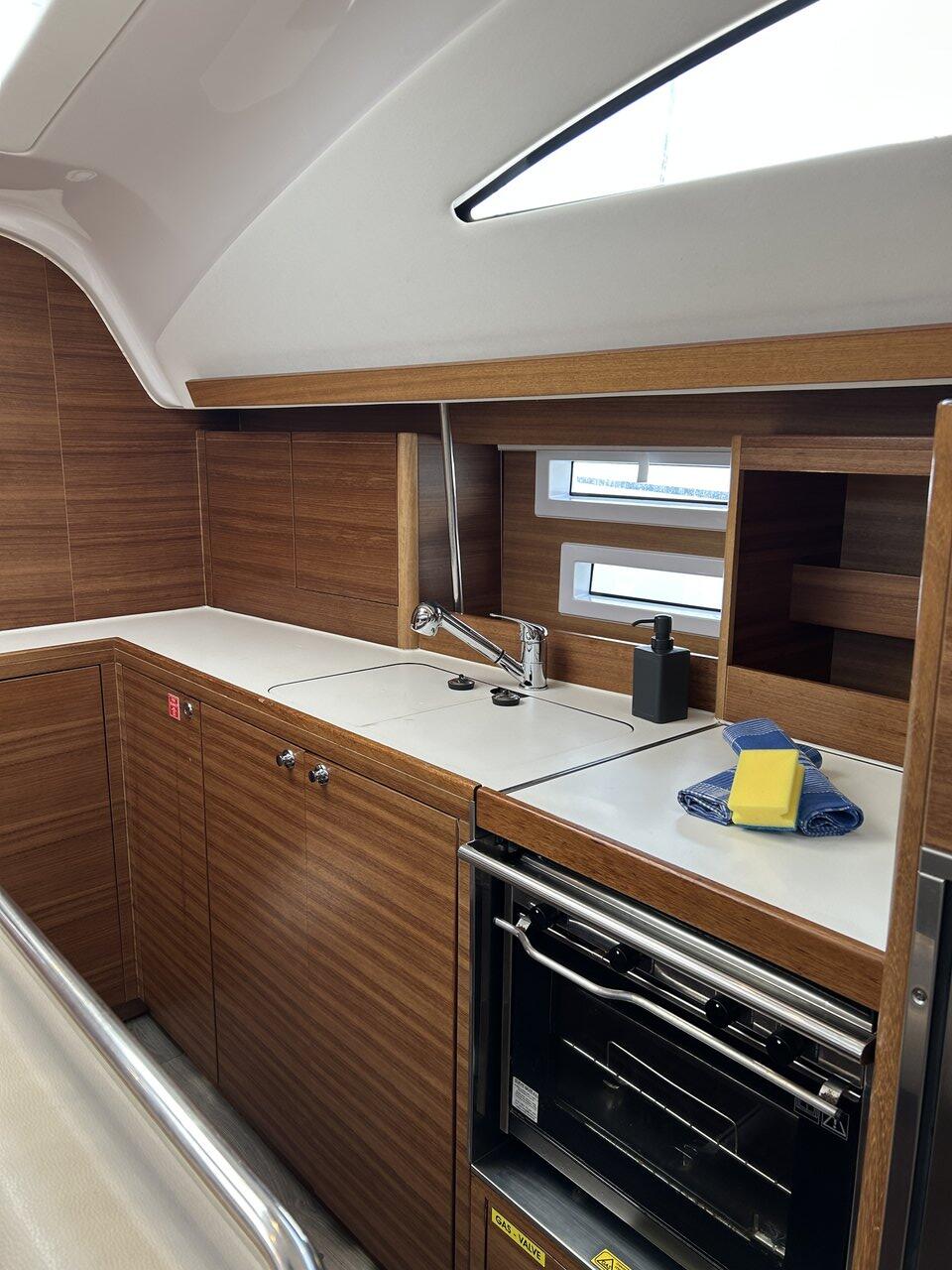 Elan Impression 45.1 Viki