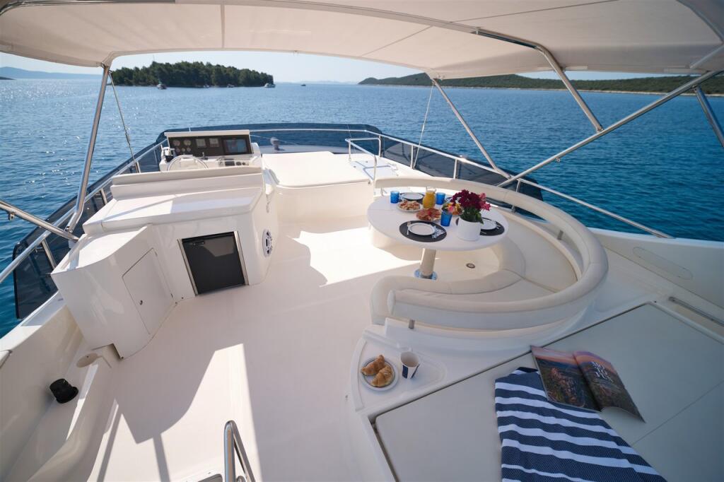 Ferretti Yachts 681 M/Y Dominique