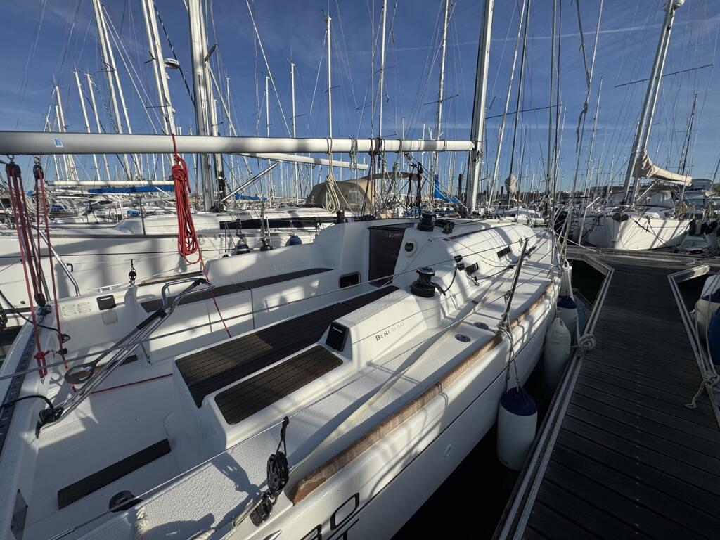 First 30 Barboat