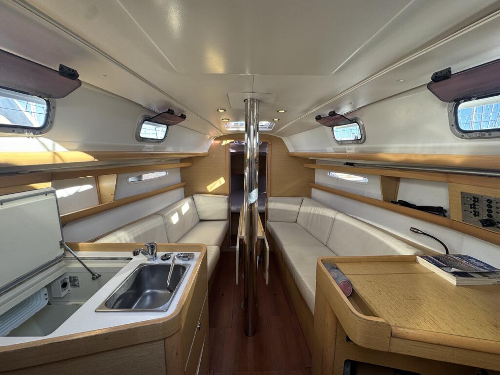 First 30 Barboat