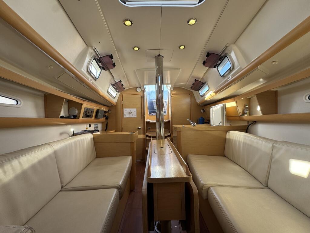First 30 Barboat