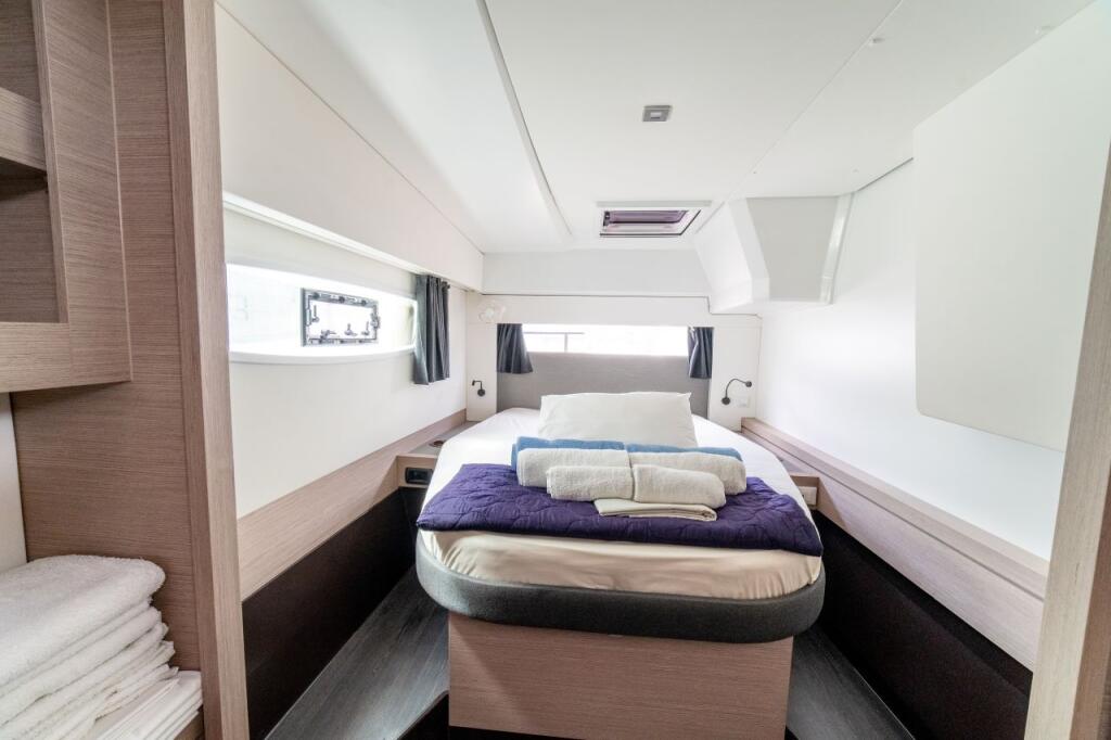 Fountaine Pajot Astrea 42 NARNIA