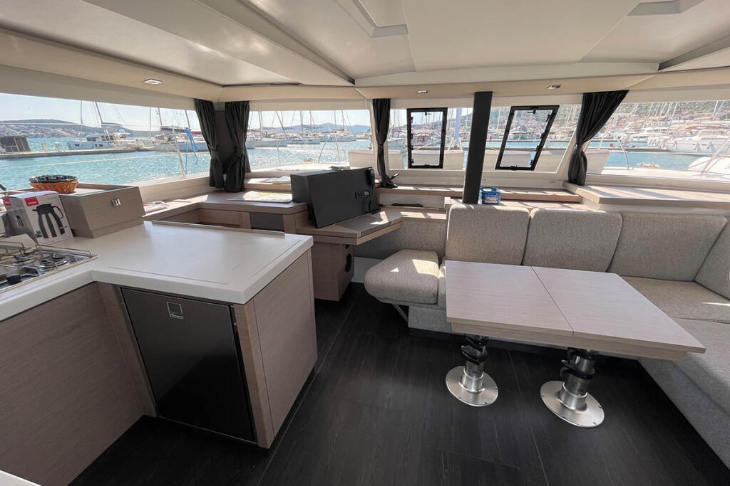 Fountaine Pajot Astrea 42 Barramundi III