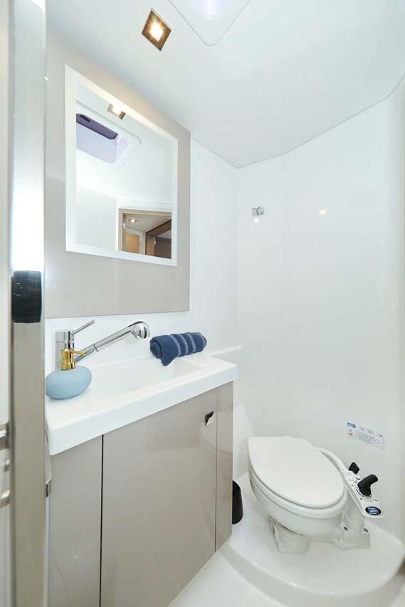 Fountaine Pajot Astrea 42 La Mula