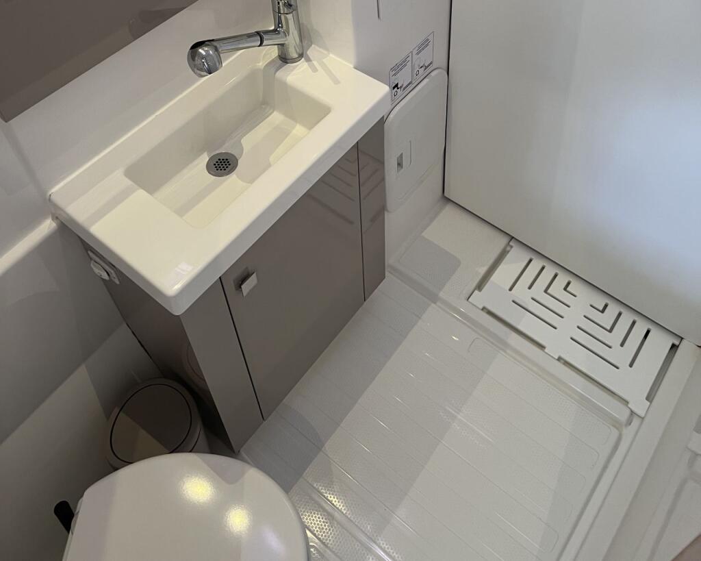 Fountaine Pajot Astrea 42 WHITEHAVEN