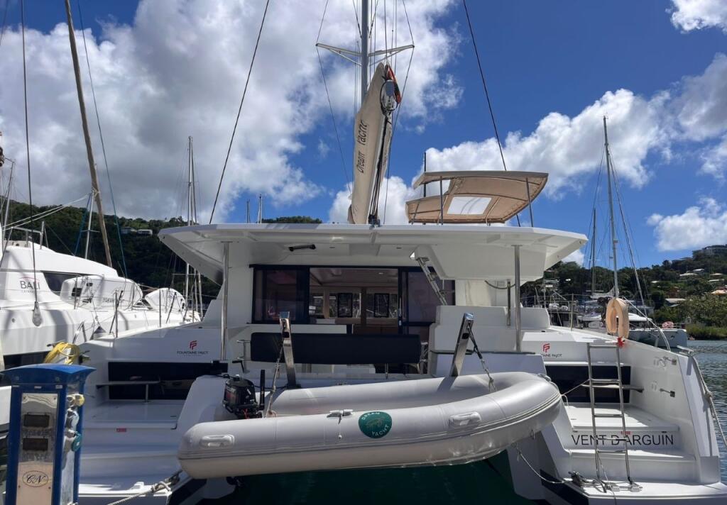 Fountaine Pajot Astrea 42 VENT D'ARGUIN