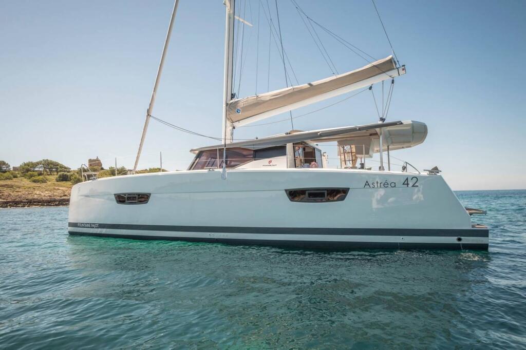 Fountaine Pajot Astrea 42 Sirius 1